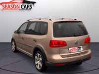 Begagnad VW Touran Cross 150 HK (110 kW) 2012 Ljusbrun Minibuss