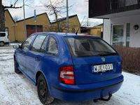 Begagnad Skoda Fabia 75 HK (55 kW) 2005 Blå Kombi