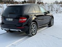 Begagnad Mercedes ML350 231 HK (169 kW) 2011 Svart metallic SUV
