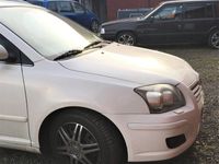 begagnad Toyota Avensis Kombi 2.4 D-4 VVT-i Automat 163hk