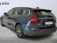 Begagnad Volvo V60 Core 200 HK (147 kW) 2023 Mörkblå Kombi