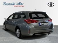 begagnad Toyota Auris 1,6 TS Edition feel Vinterhjul AU 2015, Halvkombi