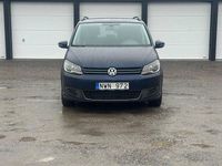 Begagnad VW Touran 150 HK (110 kW) 2013 Mörkblå Minibuss