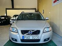 Begagnad Volvo V50 Momentum 116 HK (85 kW) 2010 Ljusgrå Kombi