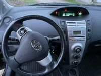 begagnad Toyota Yaris 5-dörrar 1.3 VVT-i Euro 4