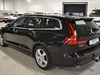 Begagnad Volvo V60 Momentum 190 HK (139 kW) 2020 Svart Kombi