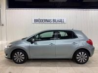 Begagnad Toyota Auris 124 HK (91 kW) 2008 Grå Halvkombi