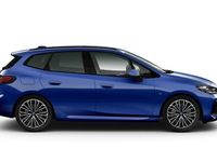 begagnad BMW 220 Active Tourer 225e xDrive M Sport Panorama 2023, Minibuss