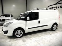Begagnad Opel Combo 95 HK (69 kW) 2018 Vit Minibuss