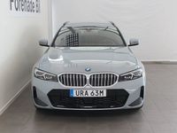 begagnad BMW 328 330e xDrive Touring M Sport Komfort Acess HiFi Drag 2024, Kombi