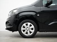 Begagnad Opel Combo 131 HK (96 kW) 2022 Svart Minibuss