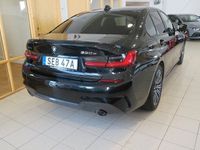 begagnad BMW 330e 292hk xDrive M Sport P-Värmare Navi HiFi V-Hjul