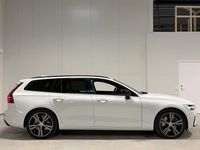 Begagnad Volvo V60 R-Design 392 HK (288 kW) 2022 Vit Kombi