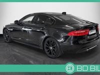 Begagnad Jaguar XE R-Sport 200 HK (147 kW) 2018 Svartmetallic Sedan