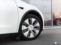 Begagnad Tesla Model Y Long Range AWD 378 kW (514 HK) 2024 Vit SUV
