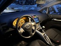 begagnad Toyota Auris 5-dörrar 2.0 D-4D