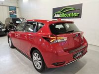 begagnad Toyota Auris Hybrid e-CVT Euro 6 (Nyser) Backkamera) (GPS)