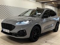 Begagnad Ford Kuga Business Edition 225 HK (165 kW) 2023 Grå/silver SUV