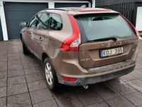 begagnad Volvo XC60 2.4D Geartronic Kinetic Euro 4