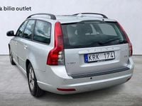 Begagnad Volvo V50 2011 Grå Kombi