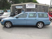 begagnad Volvo V70 2.4 Kinetic 170hk ACC/DRAG/SOVHjul/Besiktad-Servad