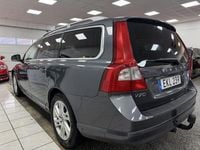 Begagnad Volvo V70 Summum 163 HK (119 kW) 2011 Grå Kombi