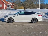 Begagnad Kia Optima 141 HK (103 kW) 2016 Pearl white