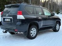 Begagnad Toyota Land Cruiser 190 HK (139 kW) 2013 Sedan