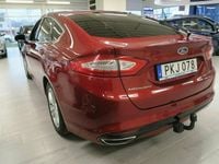 Begagnad Ford Mondeo Titanium 180 HK (132 kW) 2017 Röd Halvkombi