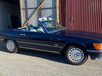 Begagnad Mercedes SL300 180 HK (132 kW) 1986 Mörkblå