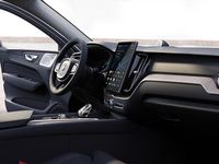 Ny Volvo XC60 350 HK (257 kW) 2025 Svart SUV