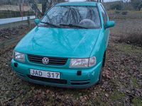 Begagnad VW Polo 75 HK (55 kW) 1998 Halvkombi