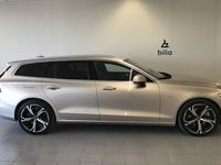 begagnad Volvo V60 T6 AWD Recharge Recharge T6 Ultimate Bright 2023 Grå