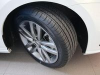 Begagnad VW Golf VII GT 150 HK (110 kW) 2016 Vit Kombi