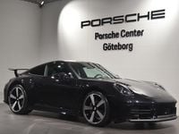 Begagnad Porsche 911 Carrera 394 HK (289 kW) 2024 Svart Sportkupé