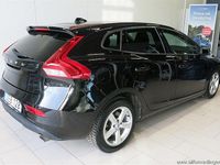 Begagnad Volvo V40 152 HK (111 kW) 2018 Svart samma som bilen Halvkombi