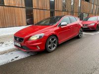 Begagnad Volvo V40 R-Design 116 HK (85 kW) 2013 Röd Halvkombi