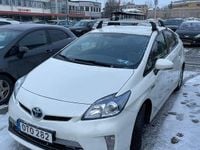 Begagnad Toyota Prius Plug-in Hybrid 136 HK (100 kW) 2014 Vit metallic Halvkombi