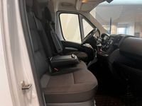 begagnad Peugeot Boxer PRO+ L2H2 2.2 BlueHDi 140HK