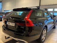 begagnad Volvo V90 CC D4 AWD AUT Momentum Moms Drag Voc Vä