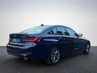 Begagnad BMW 330e Sport Line 292 HK (214 kW) 2021 Blå Sedan