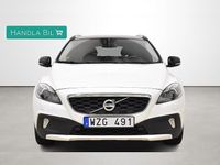 Begagnad Volvo V40 Summum 114 HK (83 kW) 2013 Vit Halvkombi