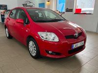 Begagnad Toyota Auris 124 HK (91 kW) 2008 Röd Halvkombi