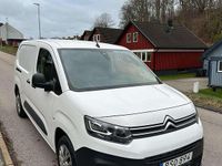Begagnad Citroën Berlingo 131 HK (96 kW) 2021 Vit Minibuss