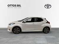 Begagnad Toyota Yaris Hybrid Style 132 HK (97 kW) 2024 Vit Halvkombi