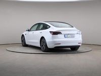 Begagnad Tesla Model 3 Standard Range 225 kW (306 HK) 2022 Vit Sedan