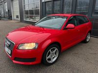 Begagnad Audi A3 Attraction 125 HK (91 kW) 2009 Röd Halvkombi
