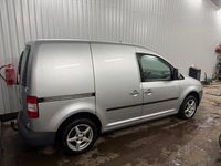 Begagnad VW Caddy 105 HK (77 kW) 2010 Silver Minibuss