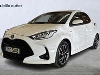 Begagnad Toyota Yaris Hybrid Active 116 HK (85 kW) 2021 Vit Halvkombi