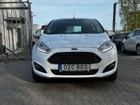 Begagnad Ford Fiesta Titanium 101 HK (74 kW) 2016 Vit Halvkombi